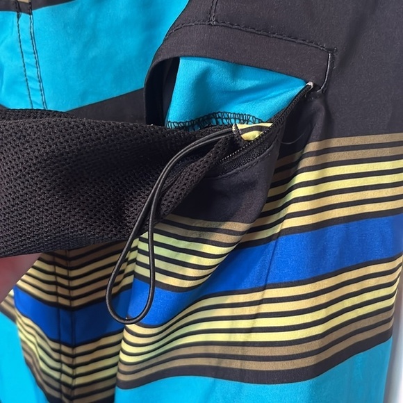 Men's Oxide Board Shorts - Picture 7 of 8